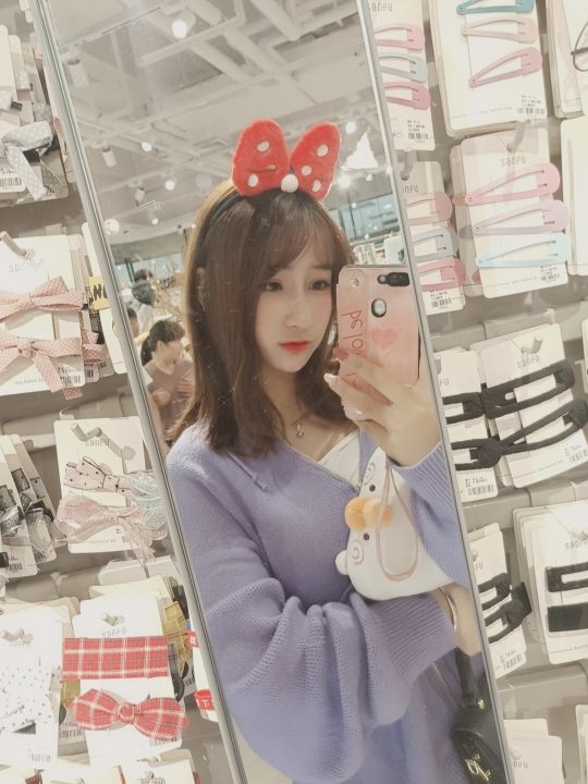 青春美少女的味道，干干净净香喷喷的~