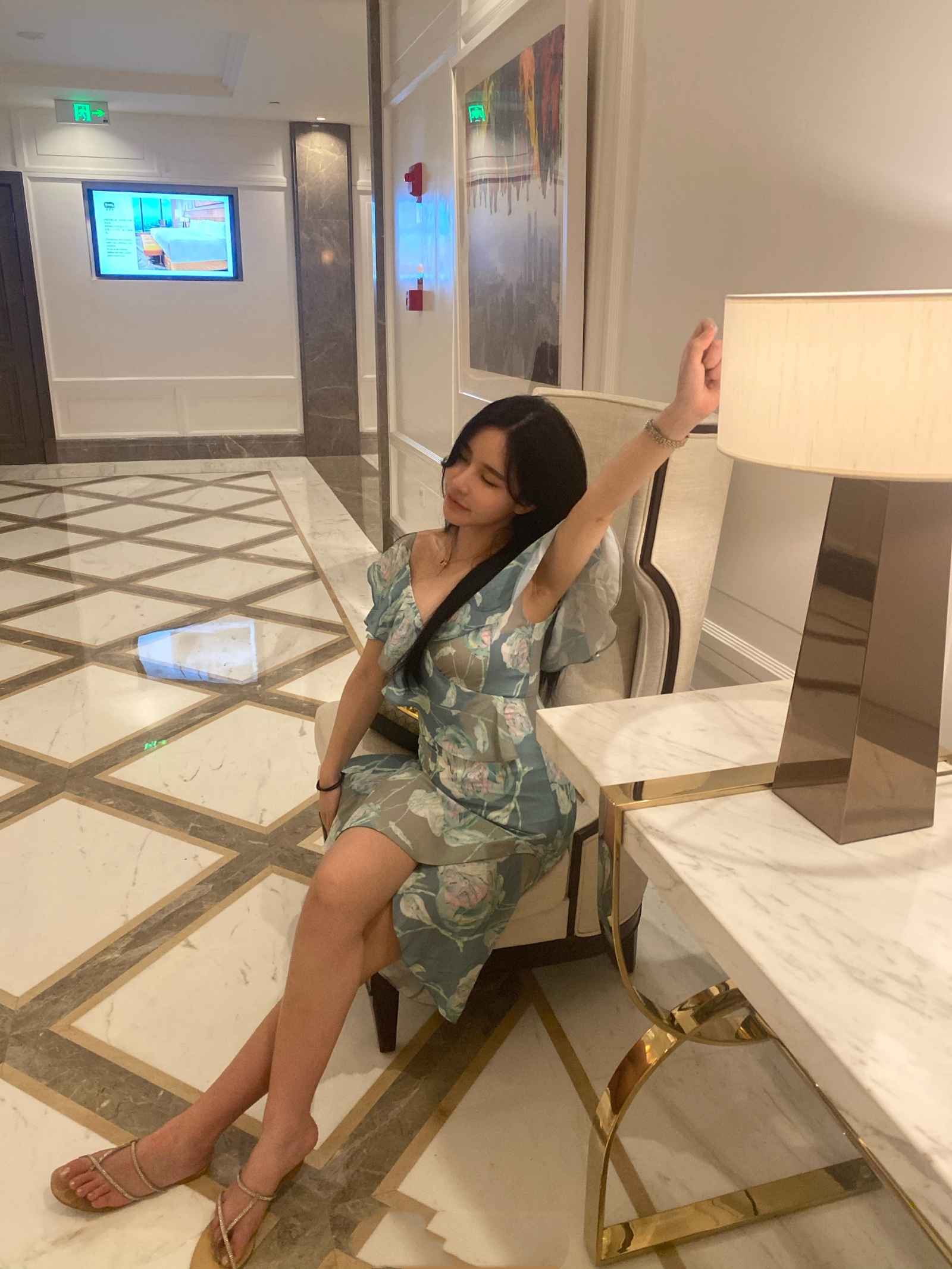 小刘诗诗的温柔和美好，是个男人都要倒